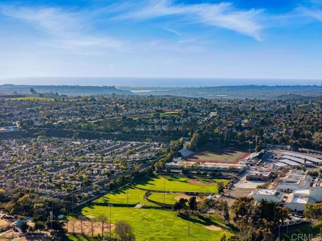 Detail Gallery Image 45 of 56 For 2655 Seacrest, Vista,  CA 92081 - 3 Beds | 2/1 Baths