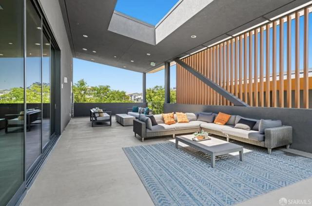 5565 Holly Bay Avenue, Dublin CA: https://media.crmls.org/mediaz/69ac27ef-3dcc-4cf6-a270-14a5596fdb44.jpg