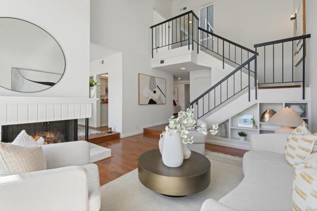 17 Spinnaker Place, Redwood City CA: https://media.crmls.org/mediaz/69ac3f6e-e4b1-4a7f-be70-f09aa6ea6eca.jpg