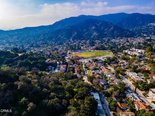 Detail Gallery Image 2 of 6 For 6 Vista Del Verde Dr, Glendale,  CA 91208 - – Beds | – Baths