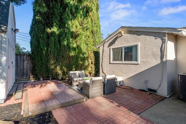 4555 Mccoy Avenue, San Jose CA: https://media.crmls.org/mediaz/69acddd0-2d71-4e86-9b42-7c20d61ea956.jpg