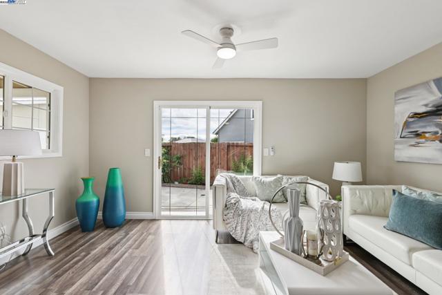 28399 Cubberley Ct, Hayward CA: https://media.crmls.org/mediaz/69ad26cd-41af-4218-a12a-7a584530b71b.jpg