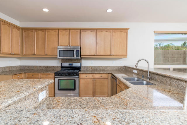 66168 S Agua Dulce Drive, Desert Hot Springs CA: https://media.crmls.org/mediaz/69adeac0-3784-4216-a313-84a64ced1770.jpg