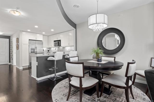 555 Front St., San Diego CA: https://media.crmls.org/mediaz/69ae892a-3911-4af6-b822-49ee3ddc48e3.jpg