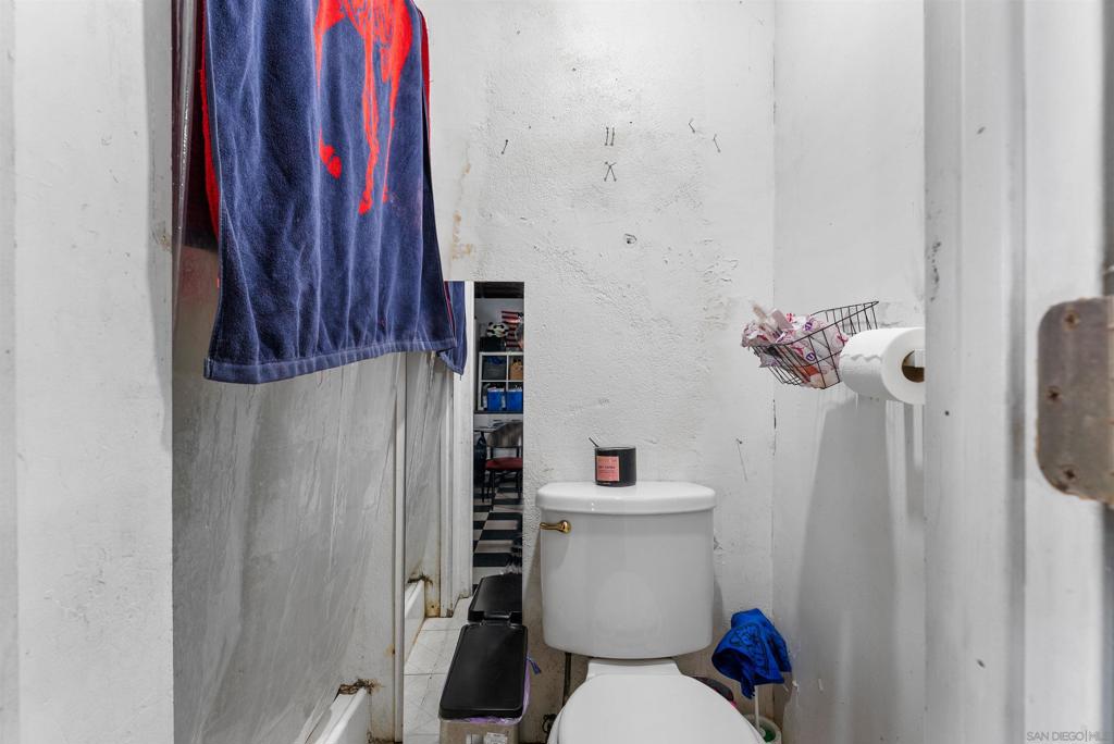 MLS #250039580SD image #25