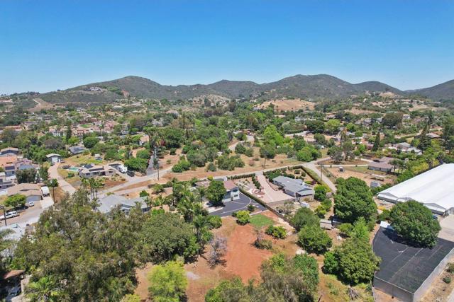Detail Gallery Image 53 of 69 For 1917 Friendly Dr, Vista,  CA 92084 - 4 Beds | 3 Baths