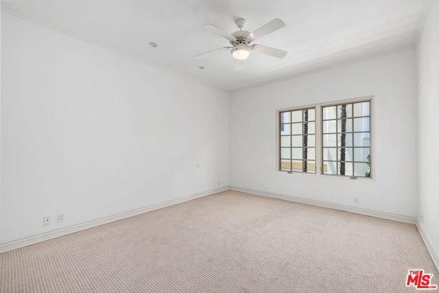 16718 Via Pacifica, Pacific Palisades CA: https://media.crmls.org/mediaz/69af94df-0f9e-4740-bfba-9a69b80f280e.jpg