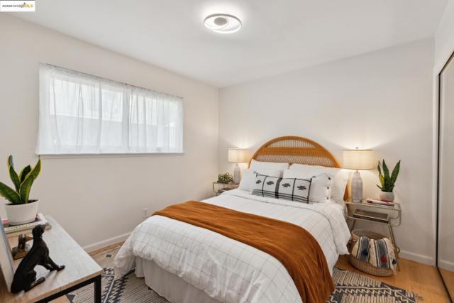 1337 Henry Street, Berkeley CA: https://media.crmls.org/mediaz/69b051bd-8061-48e0-ae61-a54664fadee9.jpg