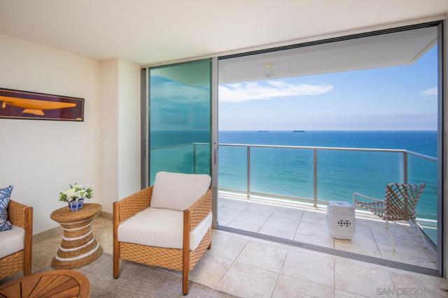 1830 Avenida Del Mundo, Coronado CA: https://media.crmls.org/mediaz/69b1a35c-f20a-4bf1-ab67-c8964b76f024.jpg