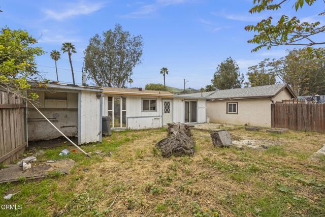 8590 N Ventura Avenue, Ventura CA: https://media.crmls.org/mediaz/69b2240a-d543-44bd-9049-0a5fa69510b5.jpg