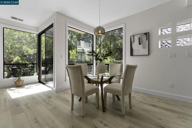 731 Lakemont Pl, San Ramon CA: https://media.crmls.org/mediaz/69b290a9-f7d6-4634-ac73-996c6574489d.jpg