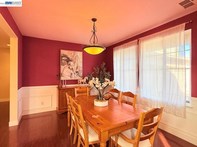 Image 19 of 60 For 3329 Lair Way