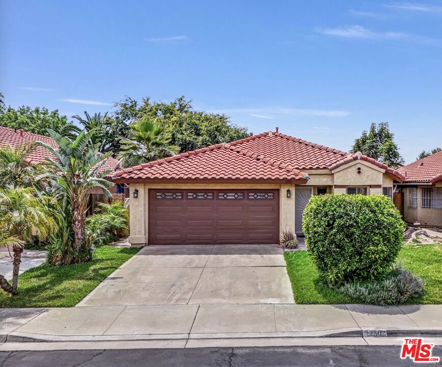 1250 S Iris Avenue