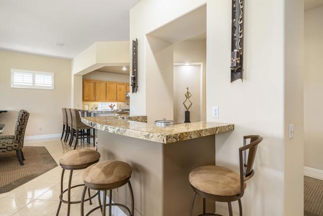 78328 Calle Las Ramblas, La Quinta CA: https://media.crmls.org/mediaz/69b45628-9428-4c2b-9b72-1dda0ce5000e.jpg