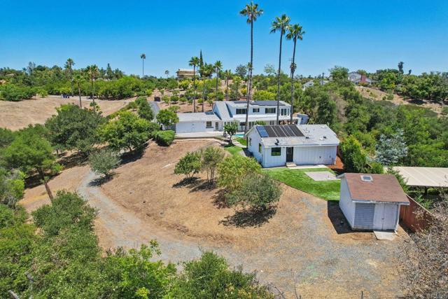 1797 99 Rabbit Hill, Fallbrook CA: https://media.crmls.org/mediaz/69b46669-2114-4eee-b197-91700f22878f.jpg