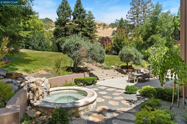 2540 Caballo Ranchero Dr, Diablo CA: https://media.crmls.org/mediaz/69b6c31b-35fd-4987-aa04-0e971aae3bfc.jpg