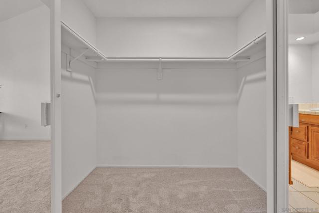 4676 Barcelona Way, Oceanside CA: https://media.crmls.org/mediaz/69b6cd47-650e-46f2-b8e3-fb061b67ffa9.jpg