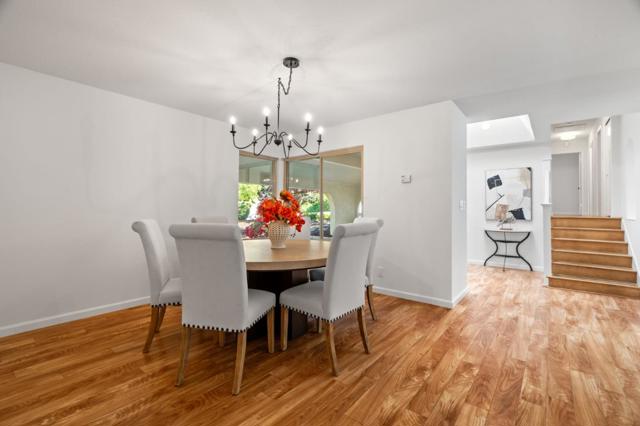 1425 Cedar Place, Los Altos CA: https://media.crmls.org/mediaz/69b6d499-536c-4141-b05e-d0544568f5f9.jpg