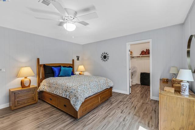 29360 Middleborough Way, Hayward CA: https://media.crmls.org/mediaz/69b99756-9272-449f-aeb5-dd48b349b18a.jpg