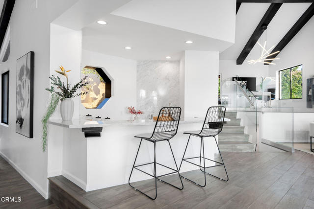 31673 Foxfield Drive, Westlake Village CA: https://media.crmls.org/mediaz/69ba4066-9a10-4763-9180-e26c31427955.jpg