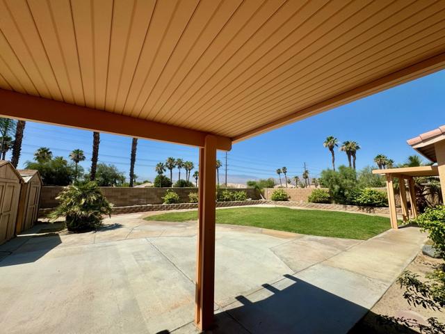 80625 Virginia Avenue, Indio CA: https://media.crmls.org/mediaz/69bb3127-9484-4072-9e11-6fe4fa66d6ac.jpg