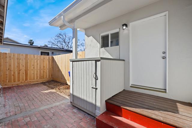4462 52Nd St, San Diego CA: https://media.crmls.org/mediaz/69bbfc93-221c-48e9-995d-6d788872873f.jpg