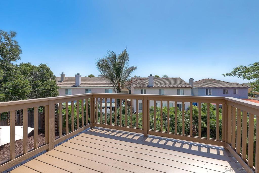 MLS #250036045SD img 26