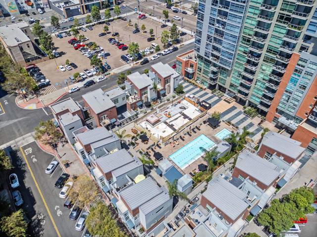 531 8Th Ave, San Diego, California 92101, 2 Bedrooms Bedrooms, ,2 BathroomsBathrooms,Condominium,For Sale,8Th Ave,250018665SD