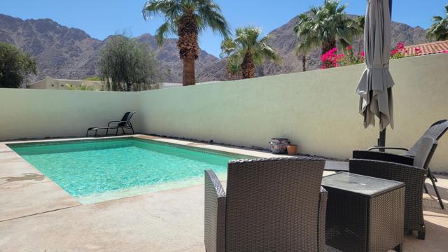 53645 Avenida Mendoza, La Quinta CA: https://media.crmls.org/mediaz/69bdba2c-0711-4589-80d3-d7a9bebb2204.jpg