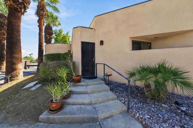 464 Village Square E, Palm Springs, CA 92262