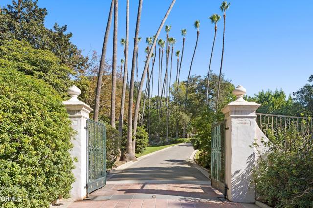 Detail Gallery Image 1 of 39 For 262 S San Rafael Ave, Pasadena,  CA 91105 - 6 Beds | 5/6 Baths