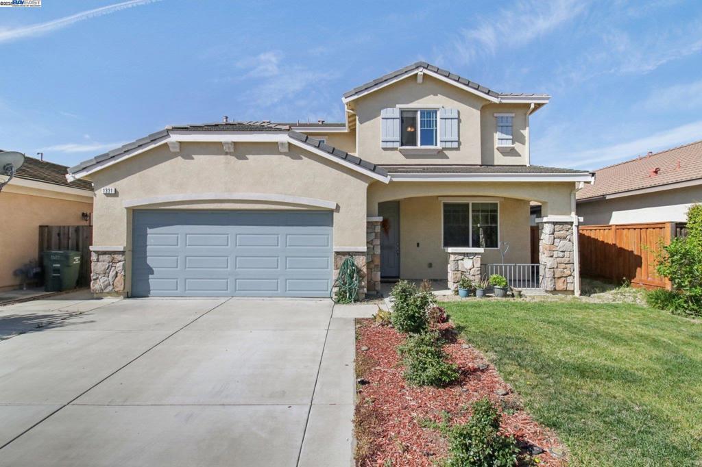 1331 Maple Dr