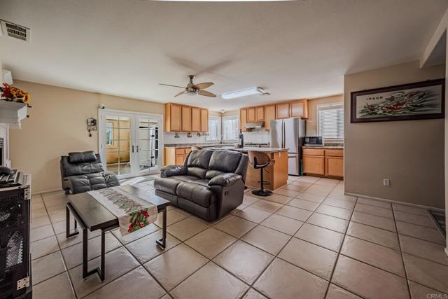 Detail Gallery Image 27 of 48 For 27288 Sierra Madre Dr, Murrieta,  CA 92563 - 4 Beds | 2/1 Baths