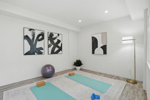 212 Sweeny Street, San Francisco CA: https://media.crmls.org/mediaz/69c09f56-2653-41d1-9dde-576f1ba32ca2.jpg