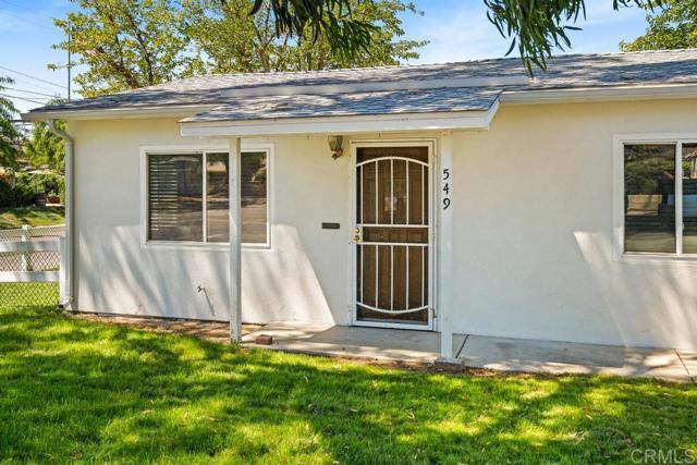 Detail Gallery Image 15 of 65 For 549 D St., Ramona,  CA 92065 - 6 Beds | 3 Baths