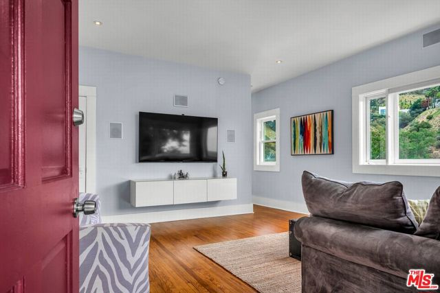 8181 Gould Avenue, Los Angeles CA: https://media.crmls.org/mediaz/69c18b4b-5783-44e0-baf2-3642cf468b1e.jpg