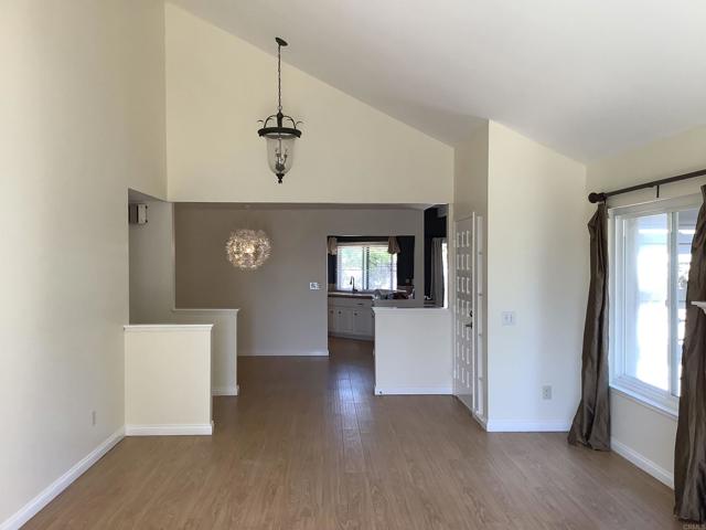 Detail Gallery Image 5 of 25 For 1729 Gascony Rd, Encinitas,  CA 92024 - 3 Beds | 2 Baths