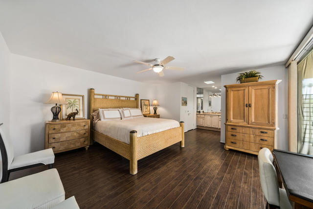 76895 Lark Drive, Indian Wells CA: https://media.crmls.org/mediaz/69c40fa4-25ca-463a-b771-e33b626779c9.jpg