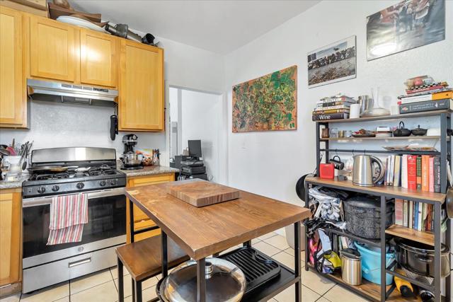 873 Wood Street, Oakland CA: https://media.crmls.org/mediaz/69c49783-9ade-453d-8cc9-98146d99a0a7.jpg