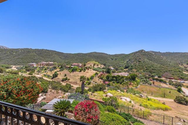 Detail Gallery Image 11 of 43 For 15414 Eastvale Rd, Poway,  CA 92064 - 6 Beds | 6/1 Baths