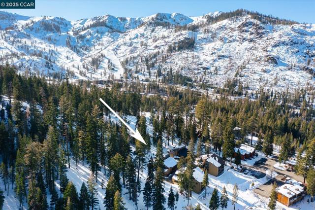 2201 Scott Peak Pl 49,  CA: https://media.crmls.org/mediaz/69c54de1-3082-427b-84a0-5a59f0f931f3.jpg
