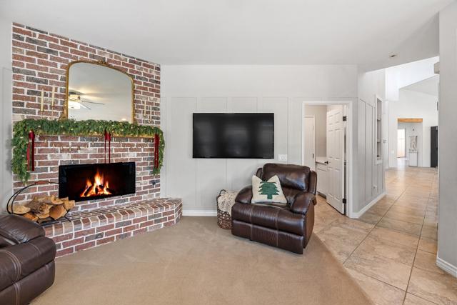 Detail Gallery Image 27 of 75 For 561 Chesterfield Cir, San Marcos,  CA 92069 - 4 Beds | 3 Baths