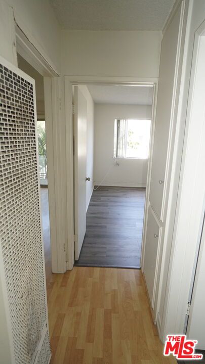 1338 14TH Street, Santa Monica CA: https://media.crmls.org/mediaz/69c6059c-008d-47b6-a5c8-9ed0c741e202.jpg