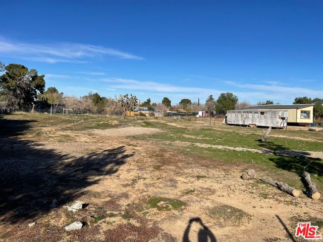 12399 E AVE V-12, Pearblossom CA: https://media.crmls.org/mediaz/69c66bb6-4b98-42c4-baa4-e2b5ffcf45c3.jpg