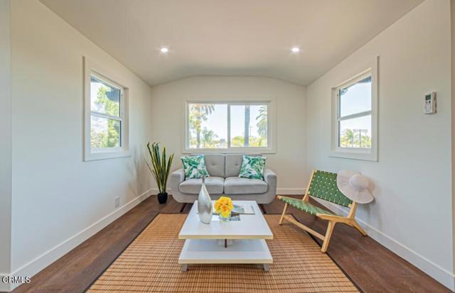 Detail Gallery Image 16 of 18 For 5357 S Victoria Ave, Los Angeles,  CA 90043 - 4 Beds | 3/1 Baths