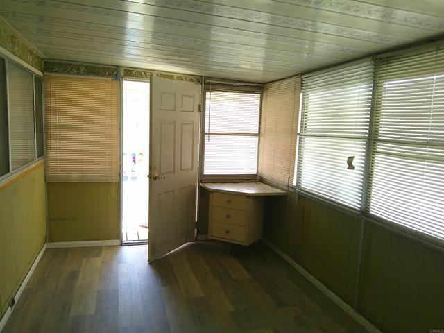 Detail Gallery Image 2 of 21 For 410 S 1st St Spc 62,  El Cajon,  CA 92019 - 2 Beds | 2 Baths