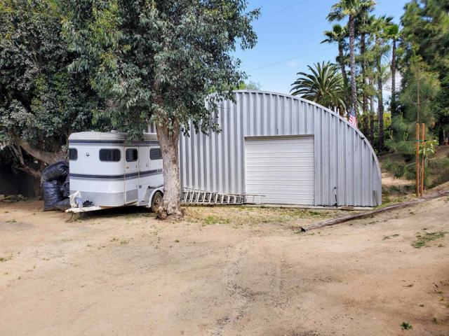 4716 S Mission Rd, Fallbrook CA: https://media.crmls.org/mediaz/69c96836-cb1e-4042-98f7-cc4f750ea02f.jpg