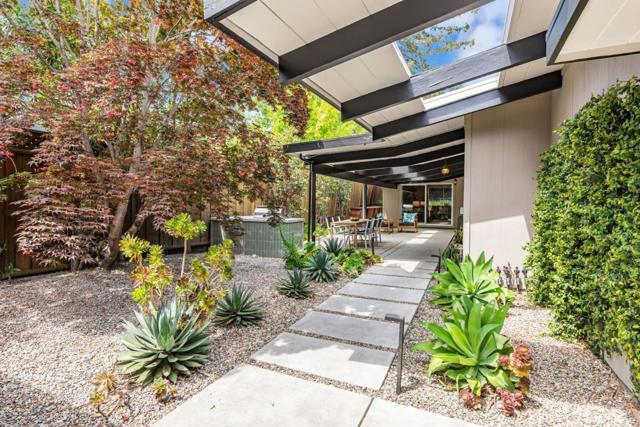 1620 Notre Dame Avenue, Belmont CA: https://media.crmls.org/mediaz/69ca7a70-b533-4a72-838f-ab4248049413.jpg