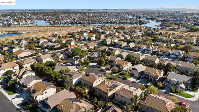 115 Tennyson Ct, Discovery Bay CA: https://media.crmls.org/mediaz/69cafc26-6adb-4ee2-a87f-d32e78fce54e.jpg