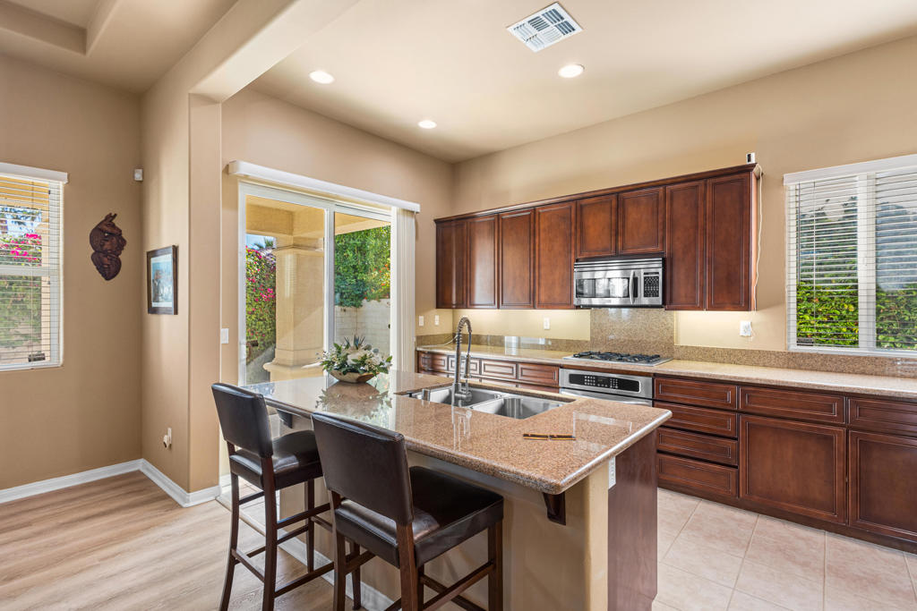 MLS #219138883DA image #3